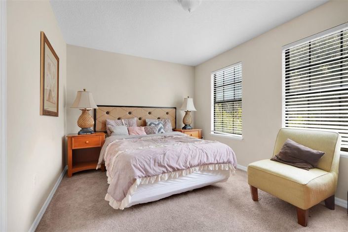 Image No.26-6 Bed House for sale