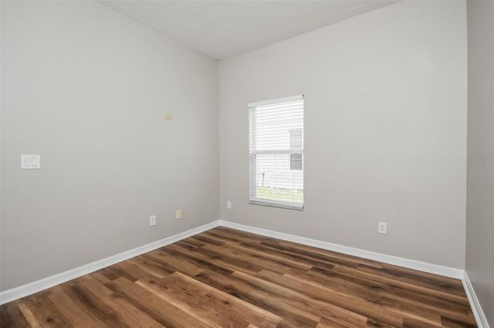 Image No.13-4 Bed House for sale