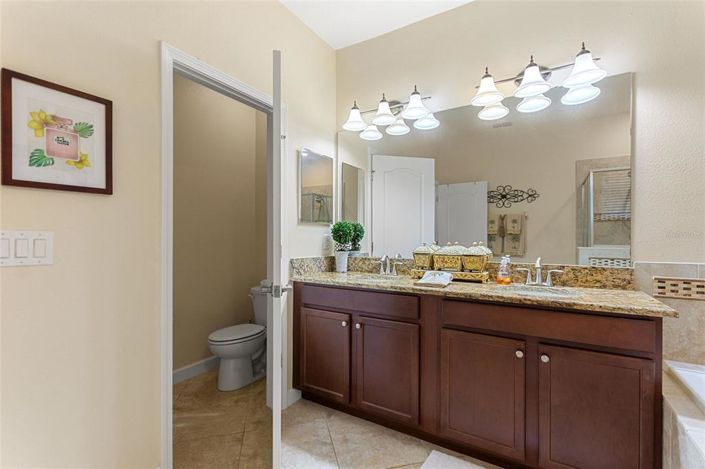 Image No.24-4 Bed Property for sale