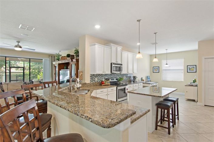 Image No.6-4 Bed House for sale