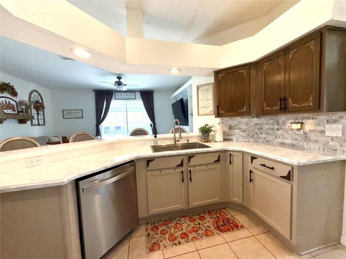 Image No.22-5 Bed House for sale