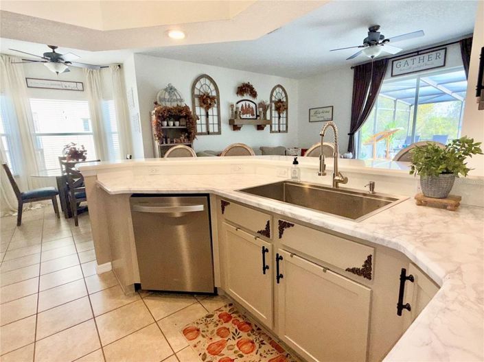 Image No.26-5 Bed House for sale