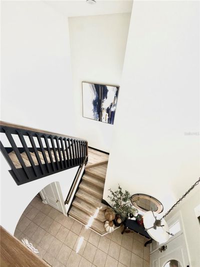 Image No.8-5 Bed House for sale