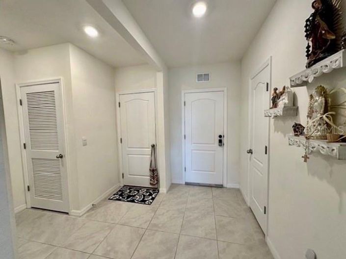 Image No.20-4 Bed House for sale