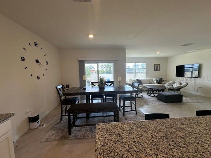 Image No.25-4 Bed House for sale