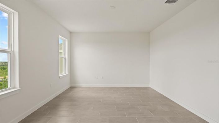 Image No.16-4 Bed House for sale