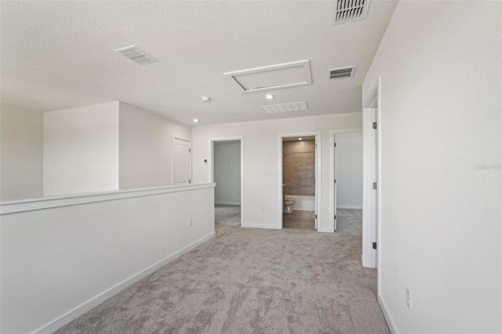 Image No.17-4 Bed House for sale