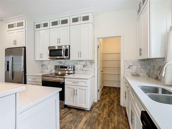 Image No.13-3 Bed House for sale