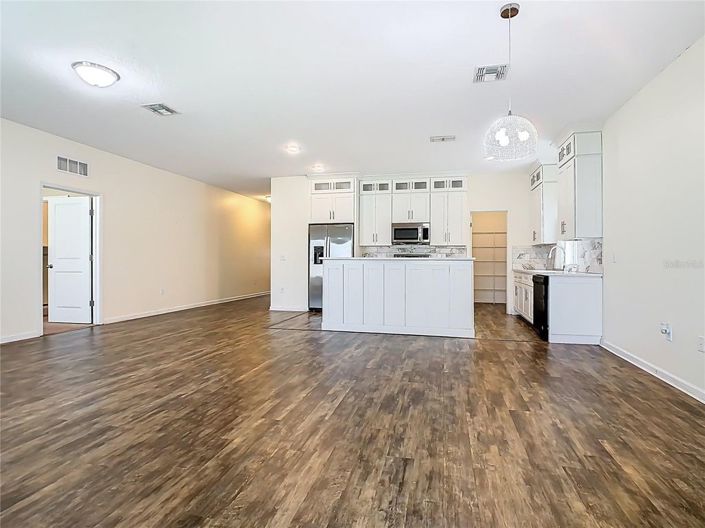 Image No.20-3 Bed House for sale