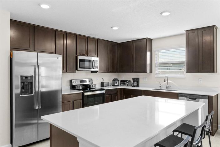 Image No.12-4 Bed House for sale