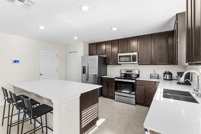 Image No.13-4 Bed House for sale