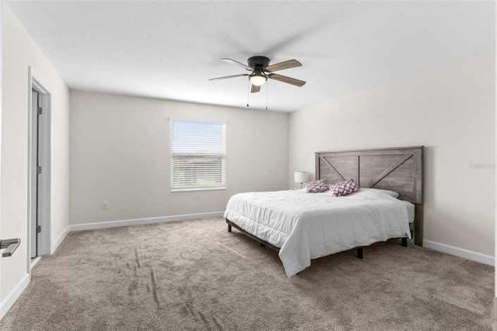 Image No.19-4 Bed House for sale