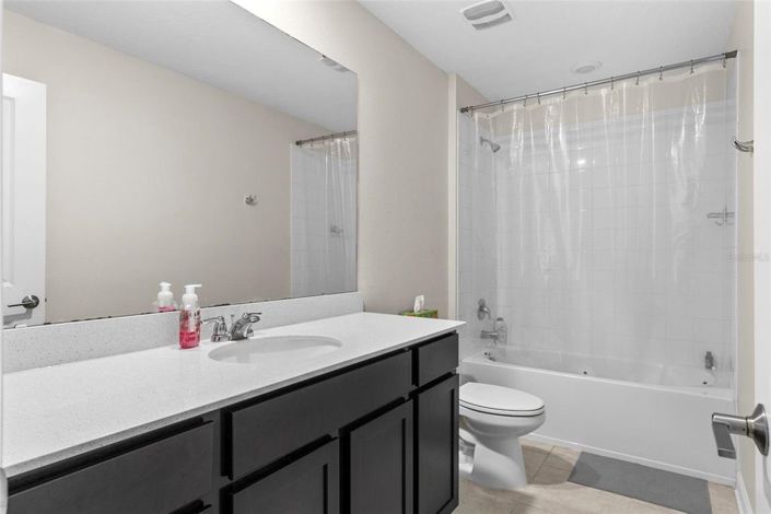 Image No.25-4 Bed House for sale