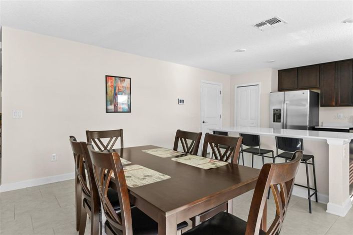 Image No.9-4 Bed House for sale