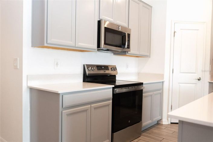 Image No.18-3 Bed House for sale