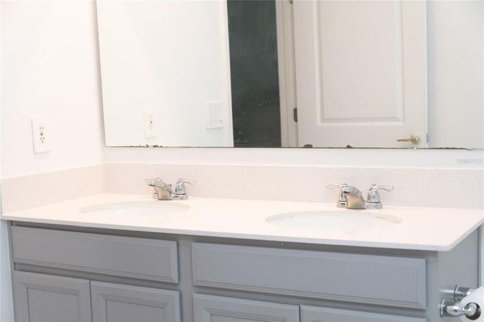 Image No.36-3 Bed House for sale