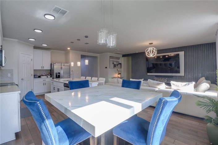 Image No.14-4 Bed House for sale