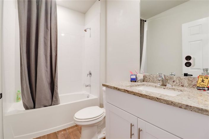 Image No.26-4 Bed House for sale