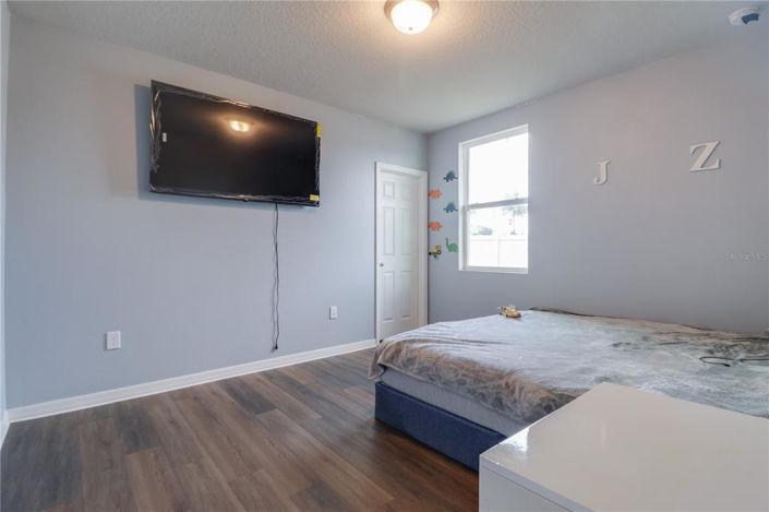 Image No.28-4 Bed House for sale