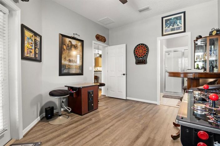 Image No.30-4 Bed House for sale