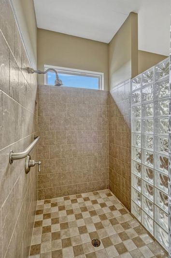 Image No.31-5 Bed House for sale