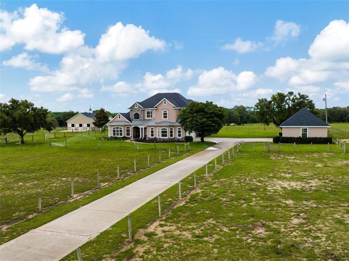 Image No.6-5 Bed House for sale