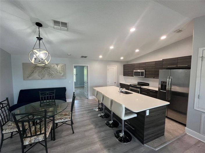 Image No.12-2 Bed Townhouse for sale