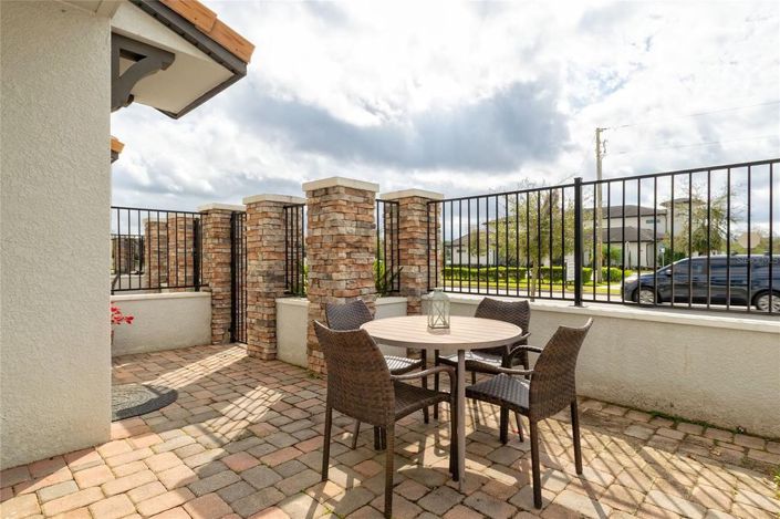 Image No.7-2 Bed Townhouse for sale