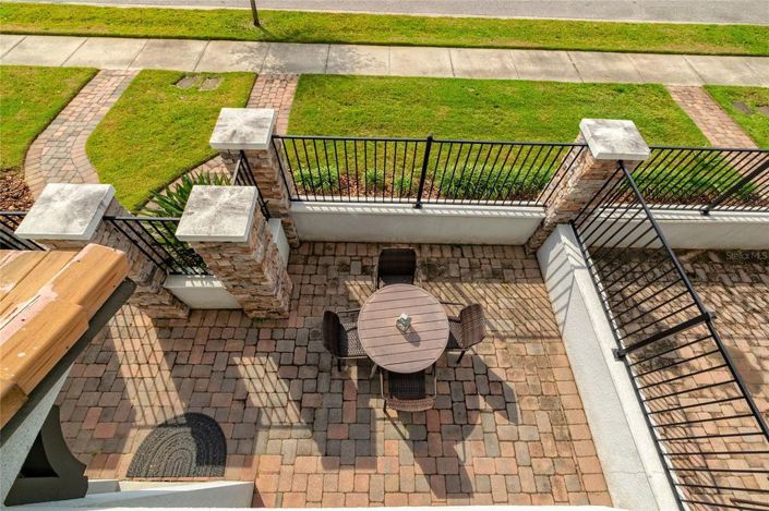 Image No.8-2 Bed Townhouse for sale