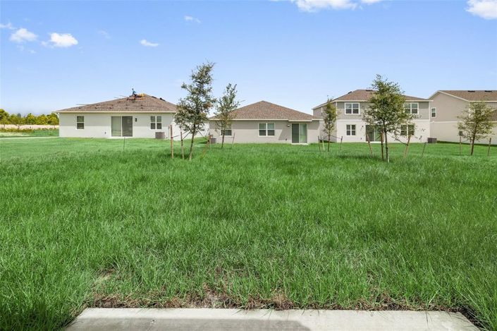 Image No.13-4 Bed House for sale