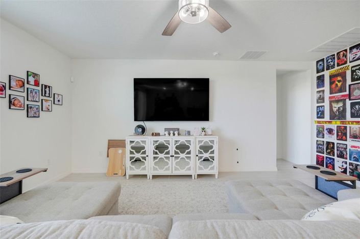 Image No.10-4 Bed House for sale