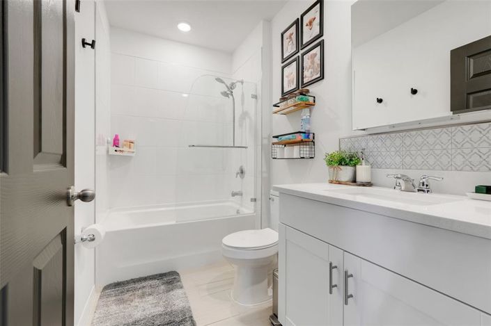 Image No.24-4 Bed House for sale