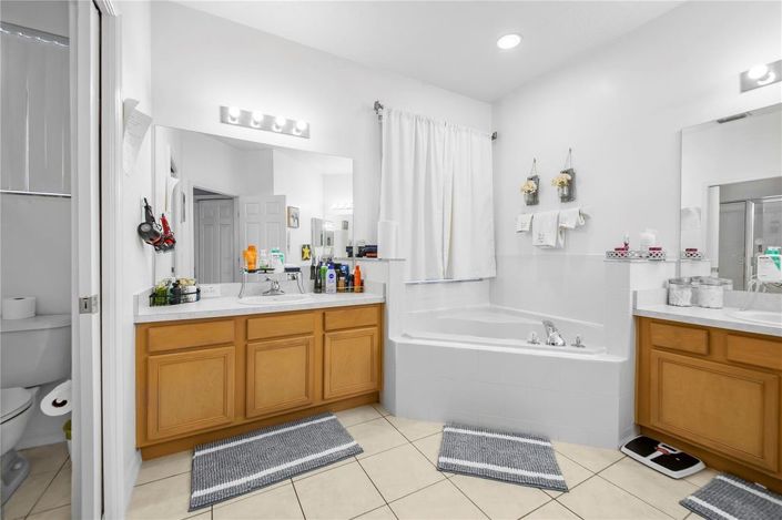 Image No.28-5 Bed House for sale