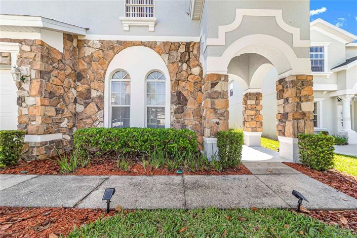 Image No.6-5 Bed House for sale