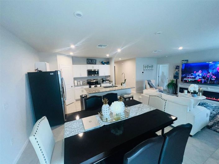 Image No.8-4 Bed House for sale