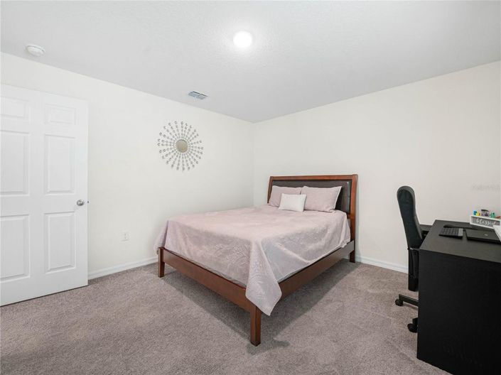 Image No.15-4 Bed House for sale