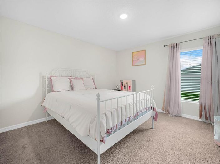 Image No.18-4 Bed House for sale