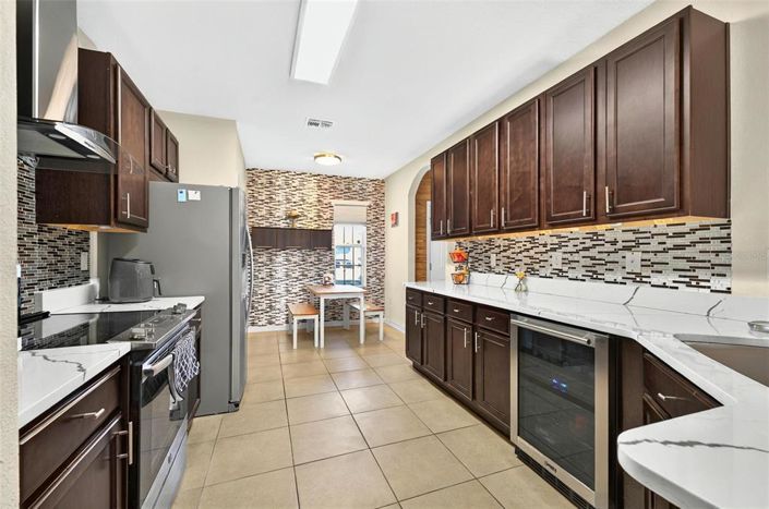 Image No.16-3 Bed House for sale