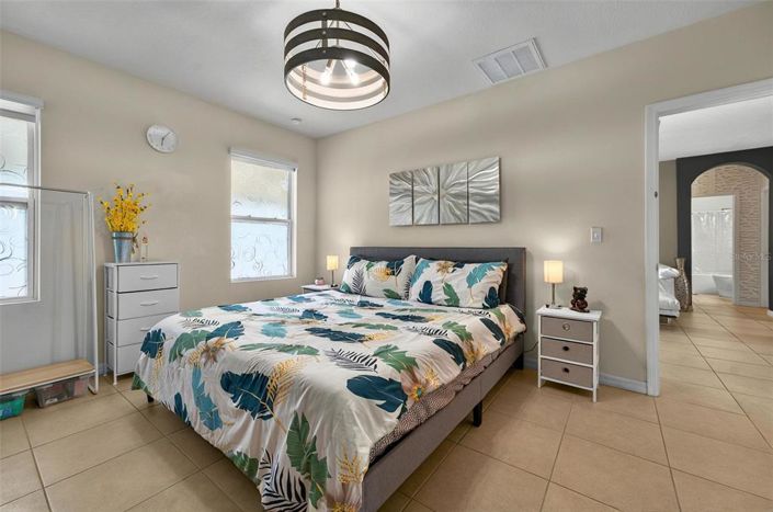 Image No.24-3 Bed House for sale