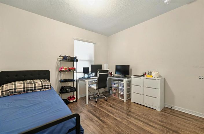 Image No.34-3 Bed House for sale