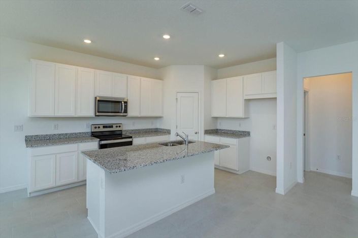 Image No.4-4 Bed House for sale