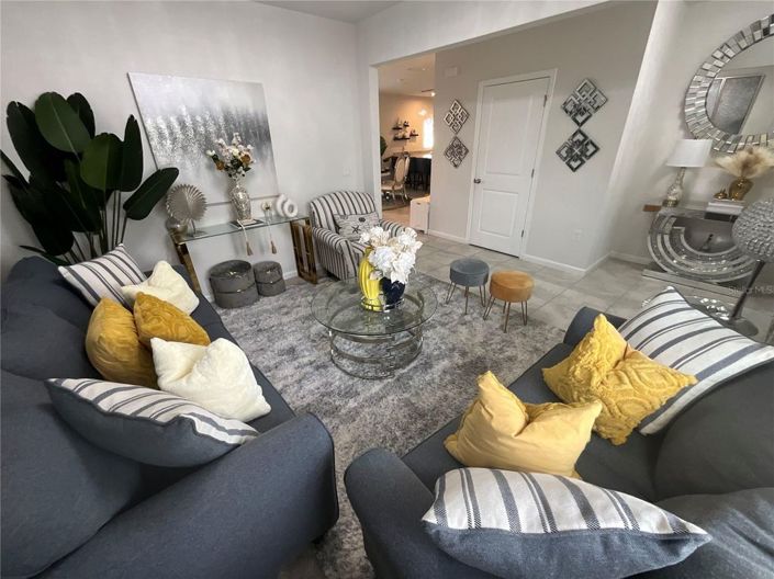 Image No.8-4 Bed House for sale