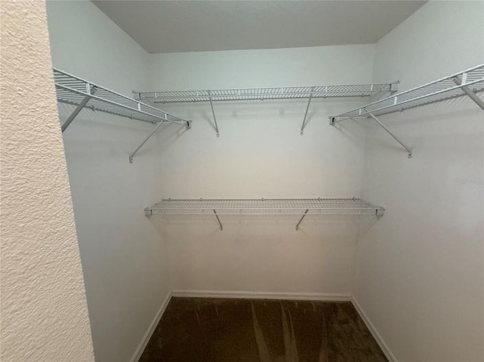 Image No.30-4 Bed House for sale