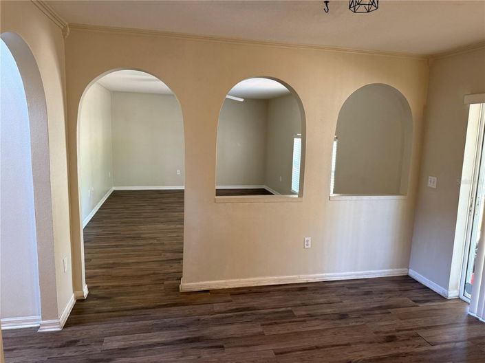 Image No.33-4 Bed House for sale