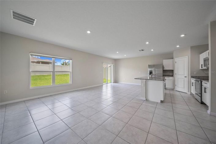 Image No.11-4 Bed House for sale