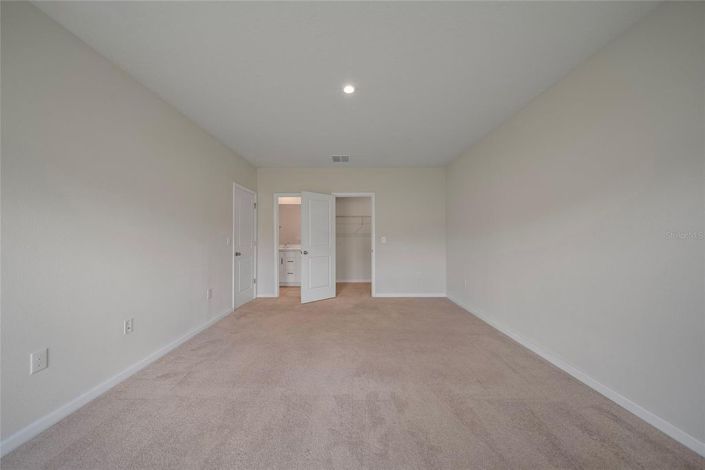 Image No.15-4 Bed House for sale