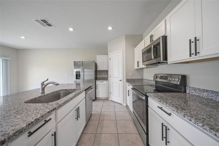 Image No.6-4 Bed House for sale