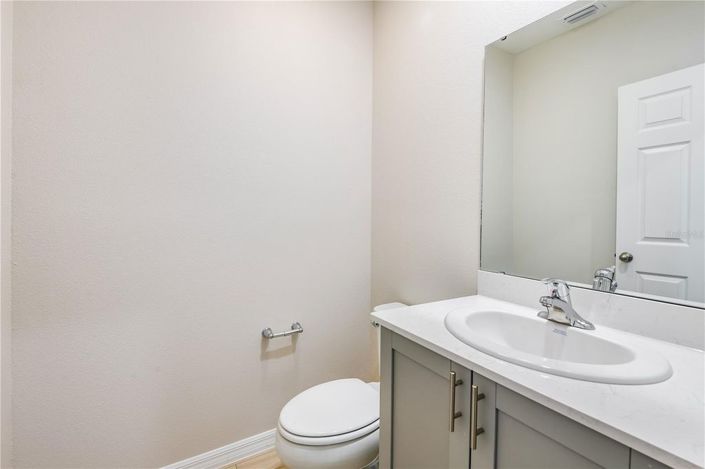 Image No.11-4 Bed Townhouse for sale