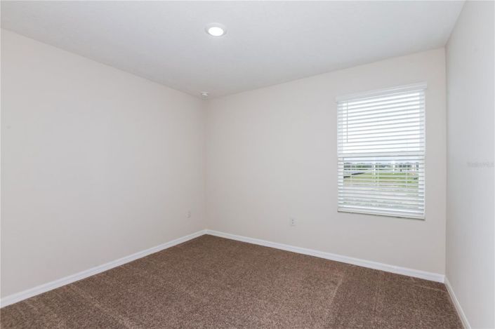 Image No.17-4 Bed Townhouse for sale