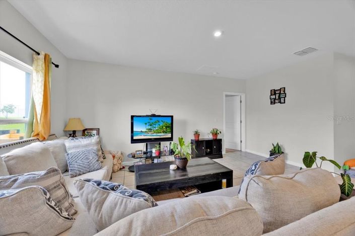 Image No.14-4 Bed House for sale